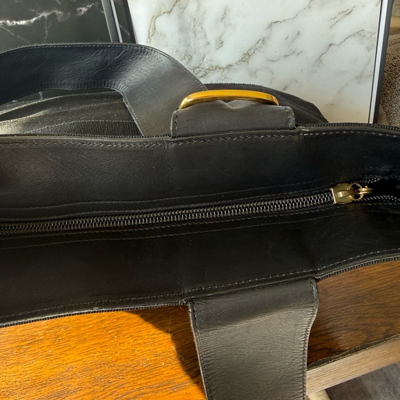 Salvatore Ferragamo Black and Gold Tote Bag - Picture 13 of 14